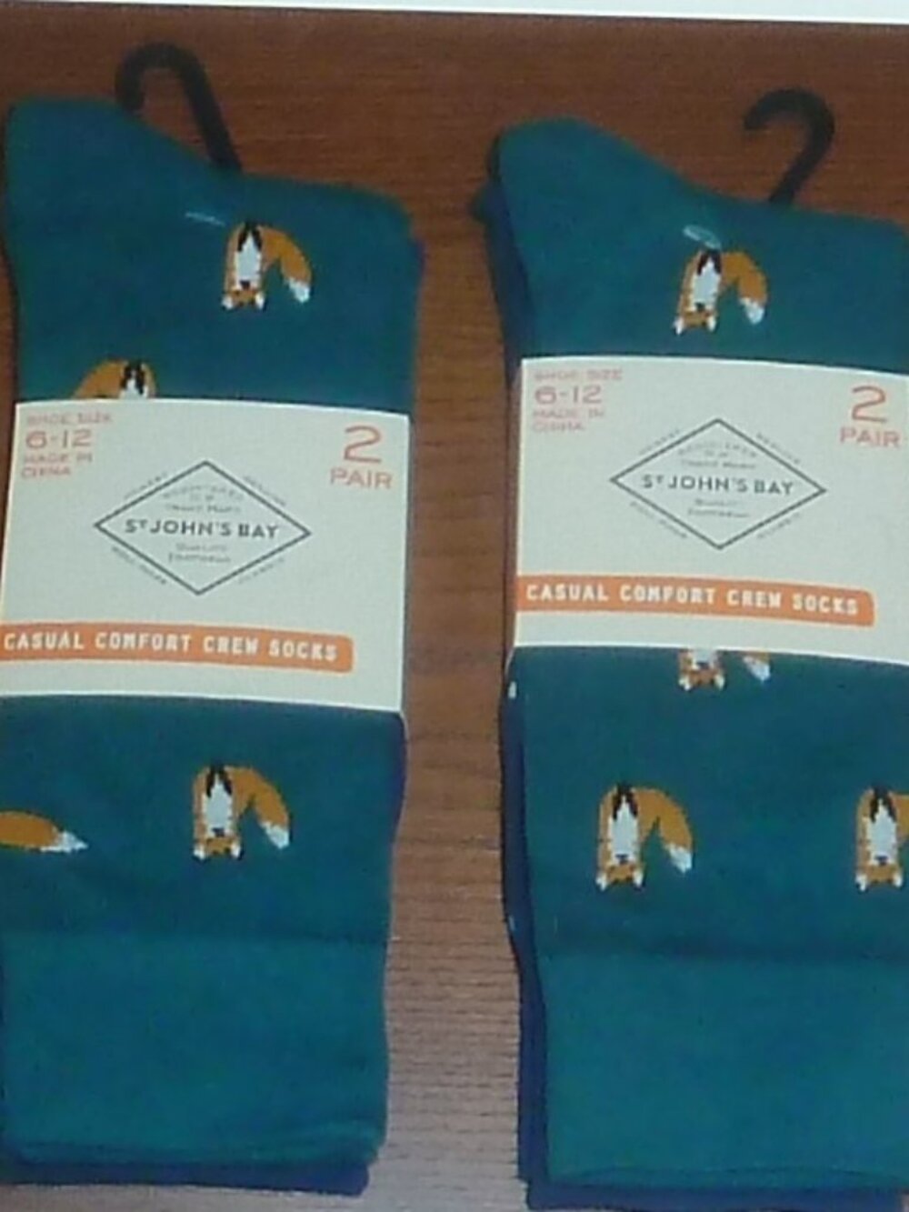 Mens Crew Socks 4 Pair St John’s Bay Size 6-12 Foxes Polka Dots